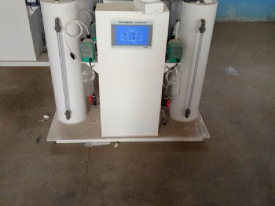 點擊查看詳細信息<br>標題：標準型二氧化氯發(fā)生器 閱讀次數(shù)：4544