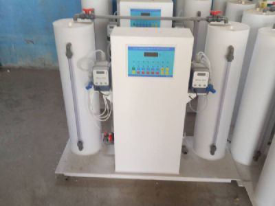 點擊查看詳細信息<br>標題：標準型二氧化氯發(fā)生器 閱讀次數(shù)：4546